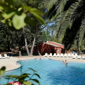 Résidence Odalys Le Village Camarguais Les Gardians 4* Arles